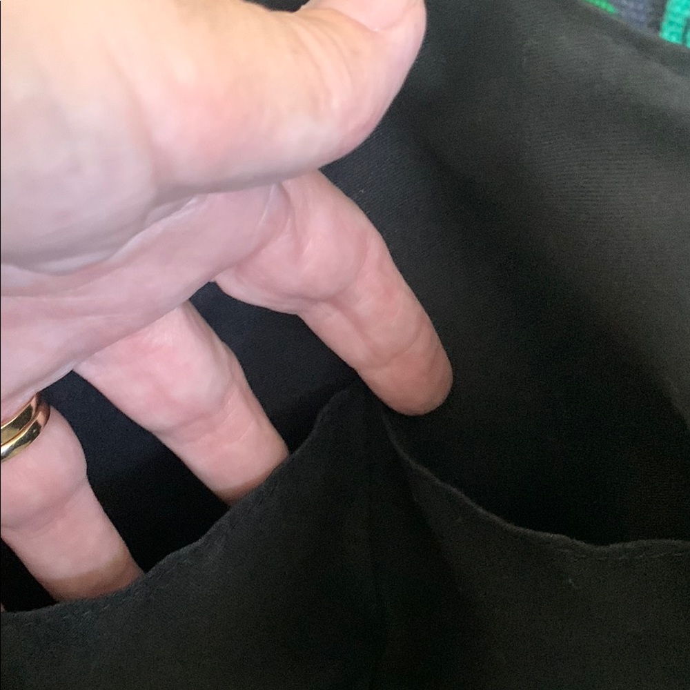 NWOT No Boundaries Tropical Leaf Travel Bag - Black, Pink, Green - Picture 6 of 8